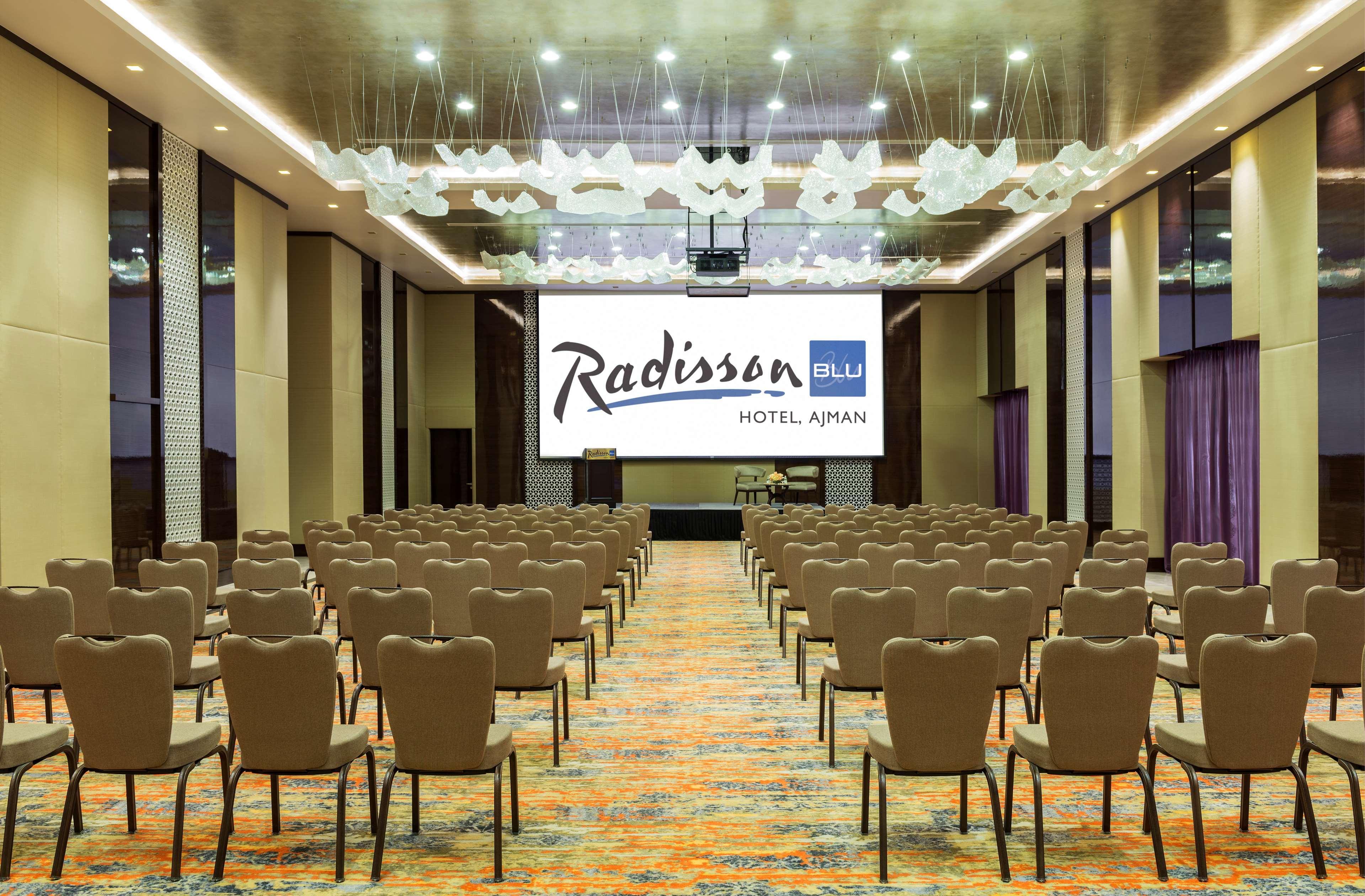 Radisson Blu Hotel, Ajman Exterior foto